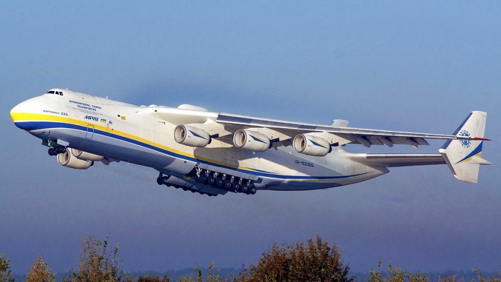 世界一大きい飛行機　An-225